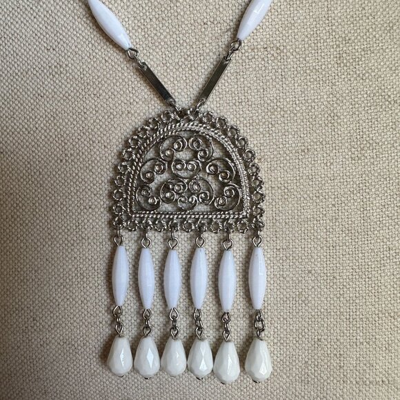 Vintage Silver Chandelier Pendant Necklace With White Beads & Teardrop Accents - Picture 9 of 9